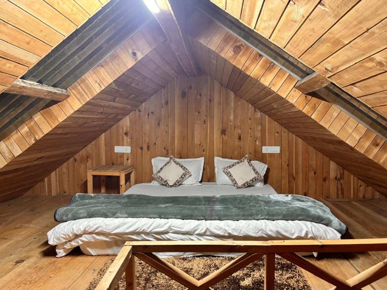 The Cozy Cabin, Jibhi Banjār المظهر الخارجي الصورة