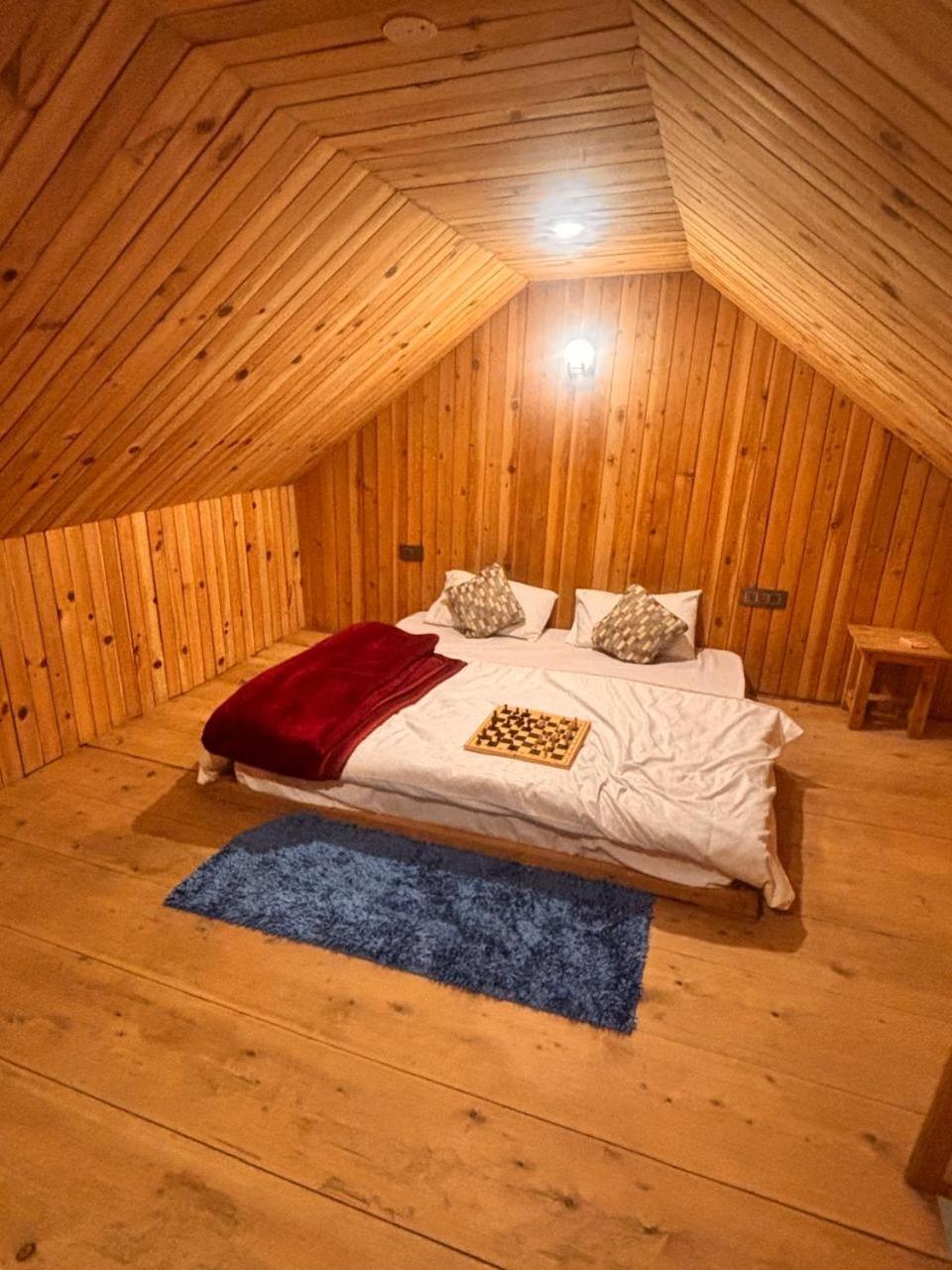 The Cozy Cabin, Jibhi Banjār المظهر الخارجي الصورة